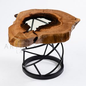 Live edge walnut and resin coffee table - imagine 2